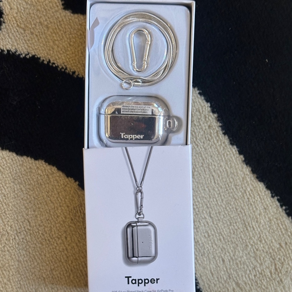 Air pod new generation Silver Case with Strap